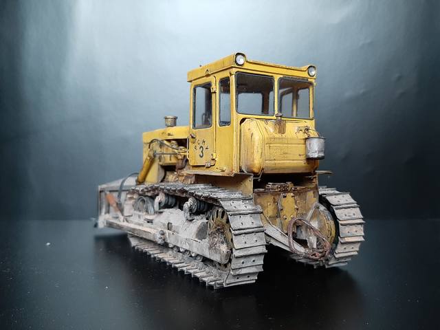 Бульдозер т-130 — универсальная мощная спецмашина