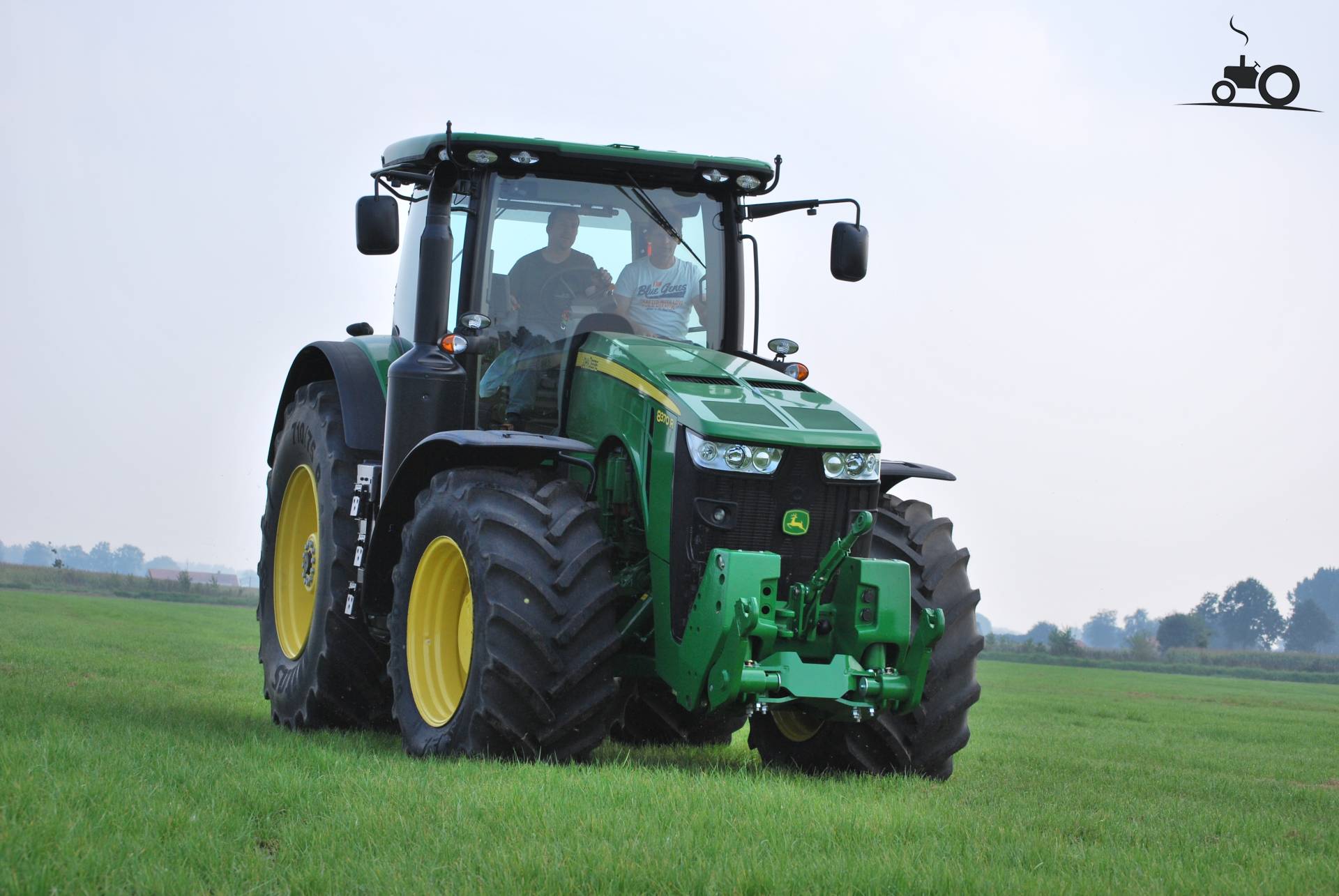 John deere 8370r row-crop tractor: review and specs - tractor specs