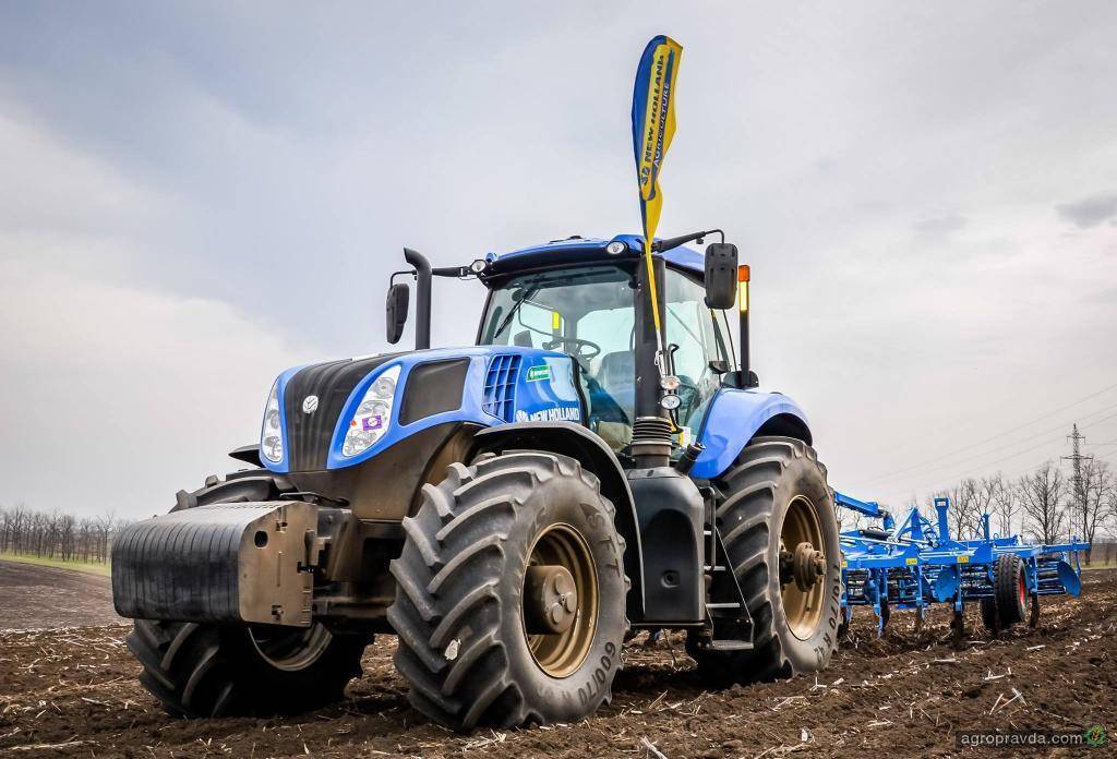 New holland t8.350 row-crop tractor specs & features - tractors facts