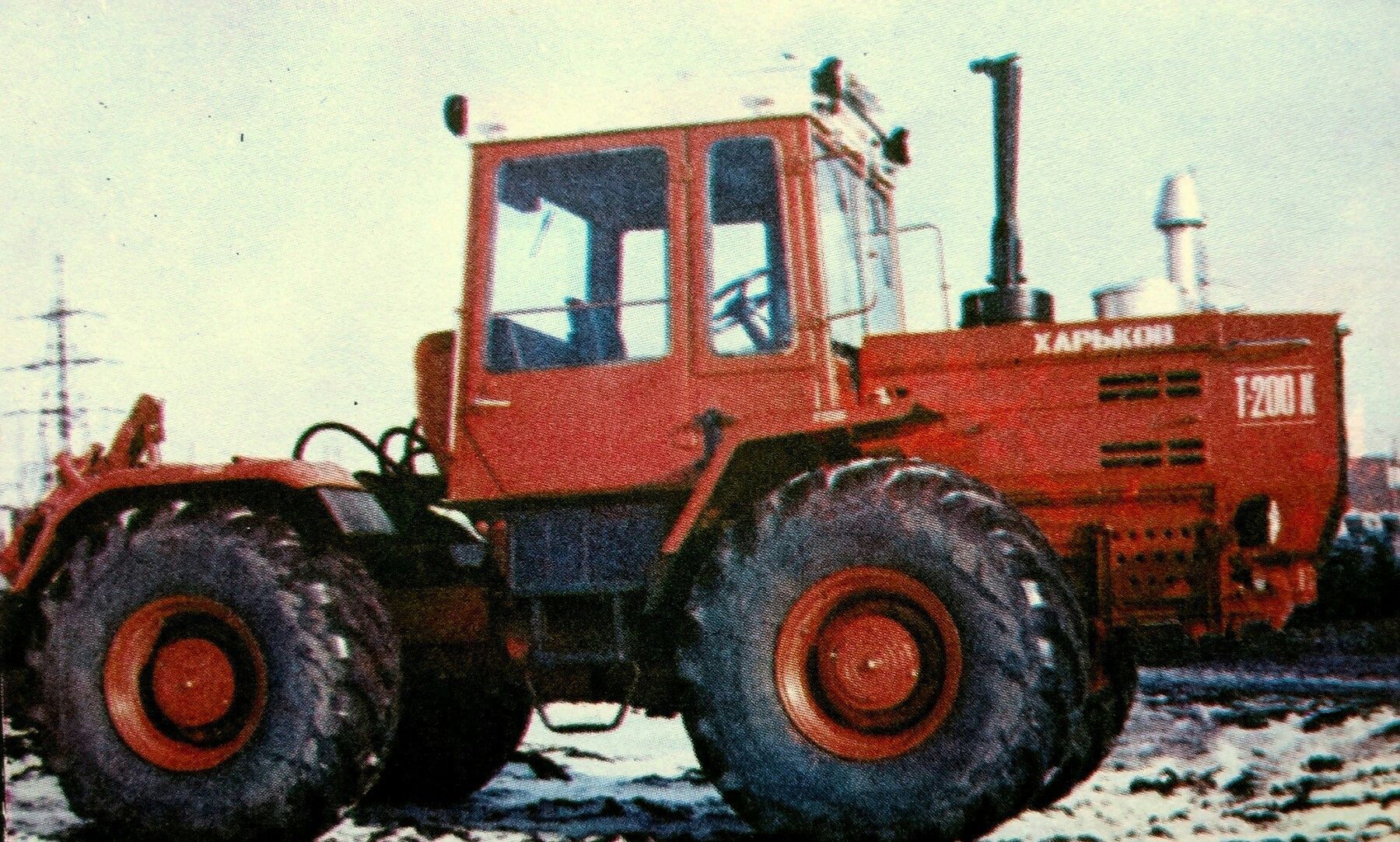 Исторические заметки:  опытный трактор из харькова. гусеничный дт 125