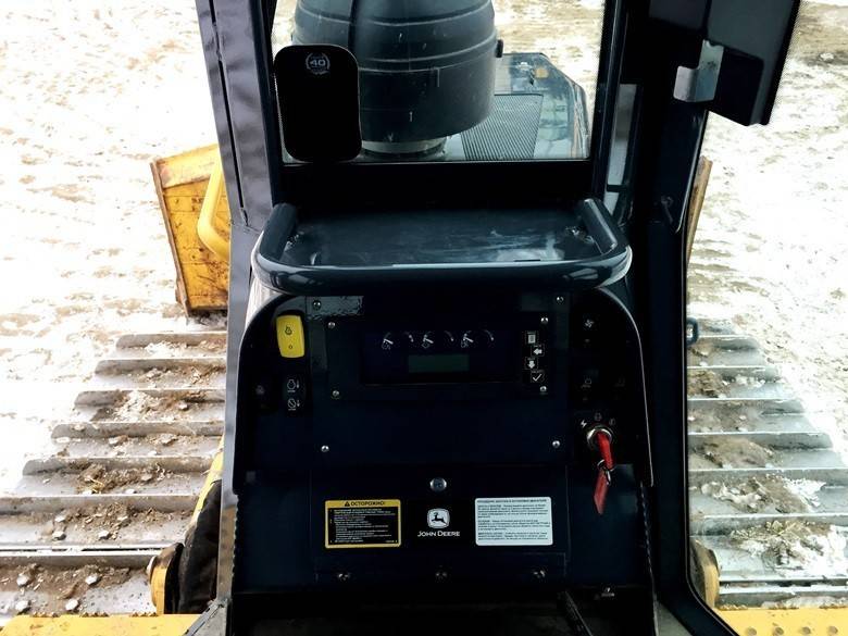 Экскаватор-погрузчик john deere 325k: универсальная машина для строителей