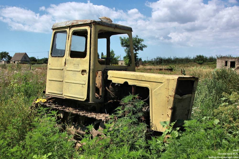 Технические характеристики трактора дт54 и его модификации дт-54а с фото и видео примерами