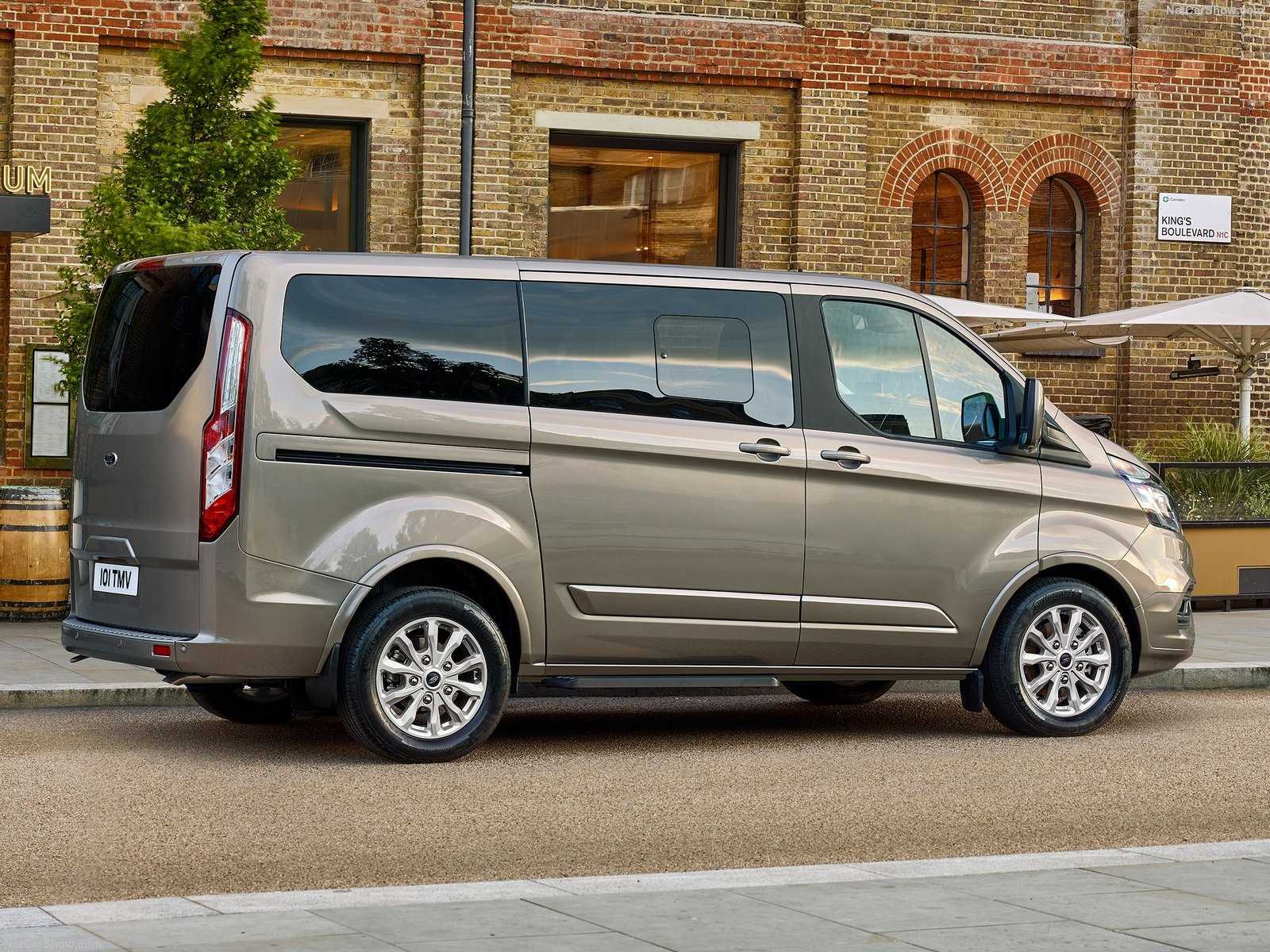 Ford tourneo custom