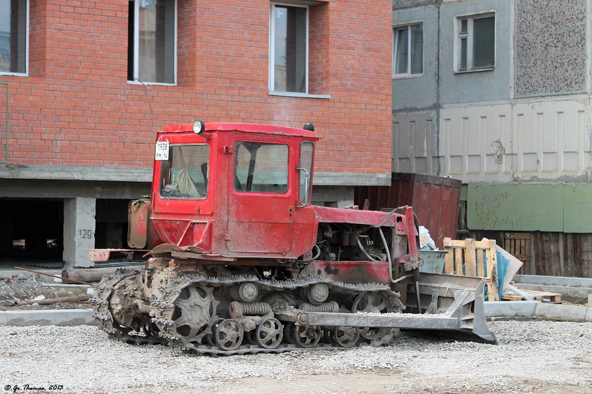 Технические характеристики бульдозера д3-42, д3-42г: мощность