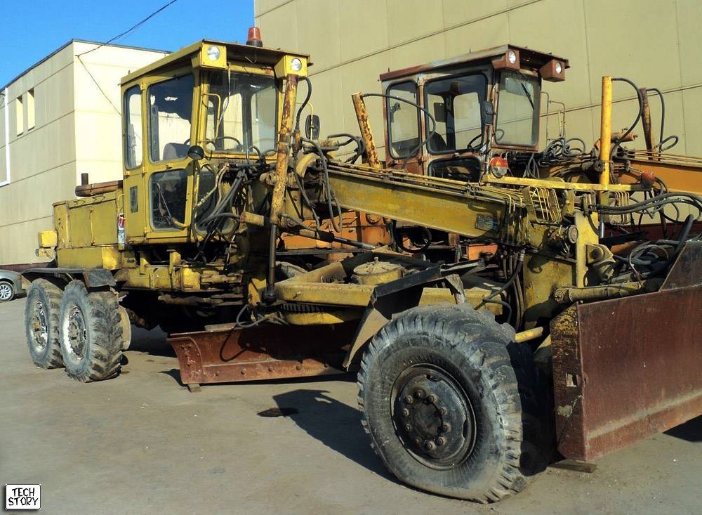 Автогрейдер дз 180