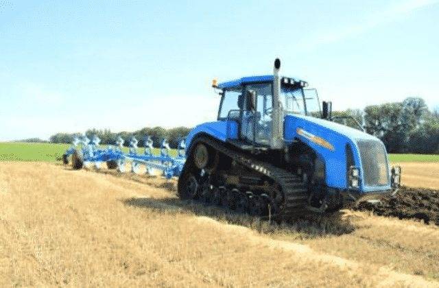 Трактора агромаш – модельный ряд и преимущества техники