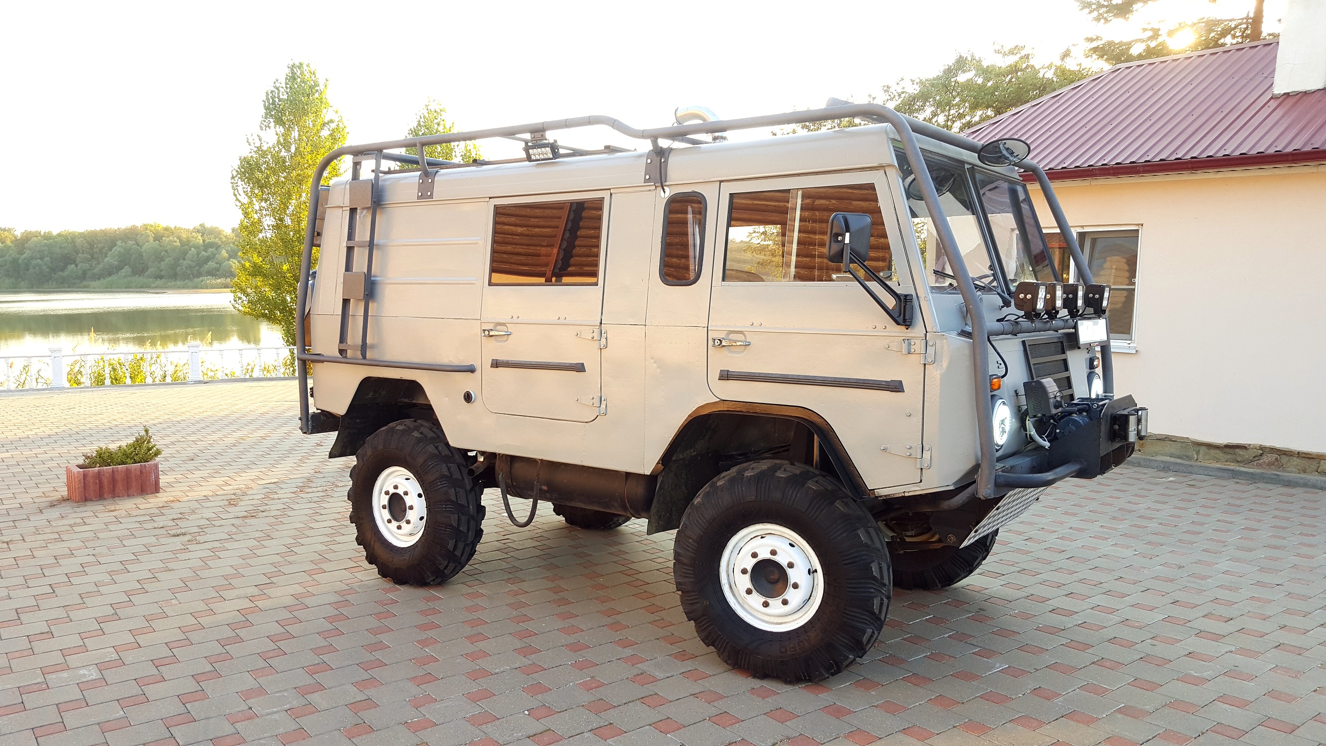 Герой на все времена : великий и ужасный volvo c303 : off-road drive