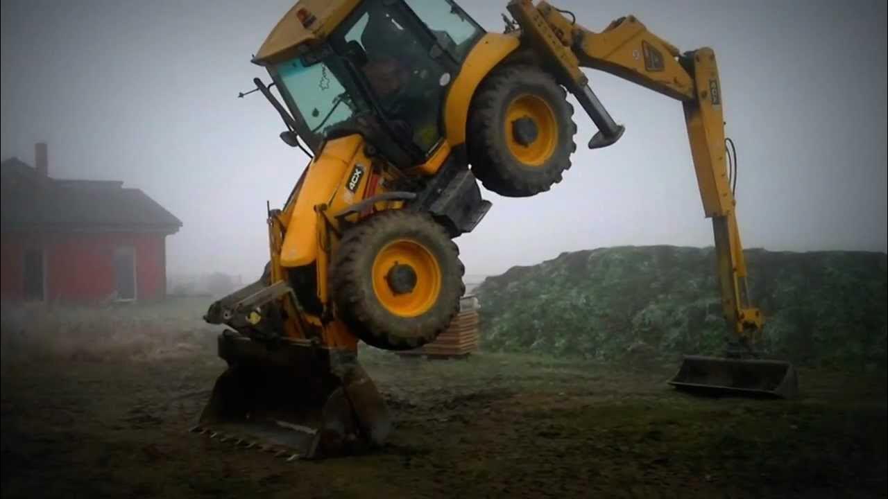 В чем отличие экскаватора-погрузчика jcb 3cx от jcb 3cx super?