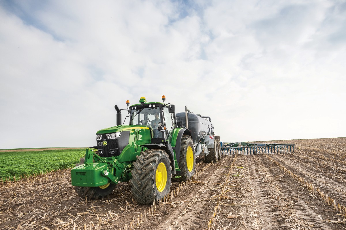 John deere 6195m