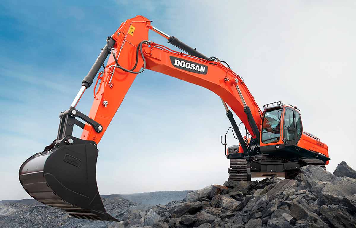 Doosan 225: технические характеристики