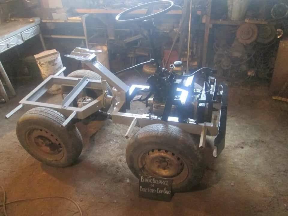 Самодельные мини-трактора с ломающейся рамой (видео)