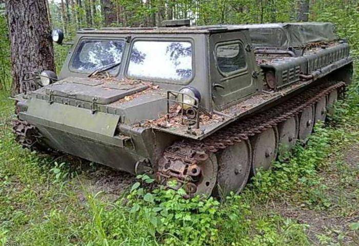 Первый советский гусеничный вездеход газ-47