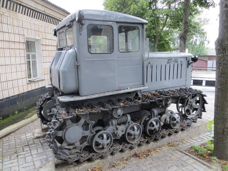 Технические характеристики трактора дт54 и его модификации дт-54а с фото и видео примерами
