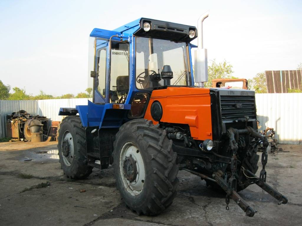 Универсально-пропашной трактор лтз-155: преимущества и недостатки | фермер знает |