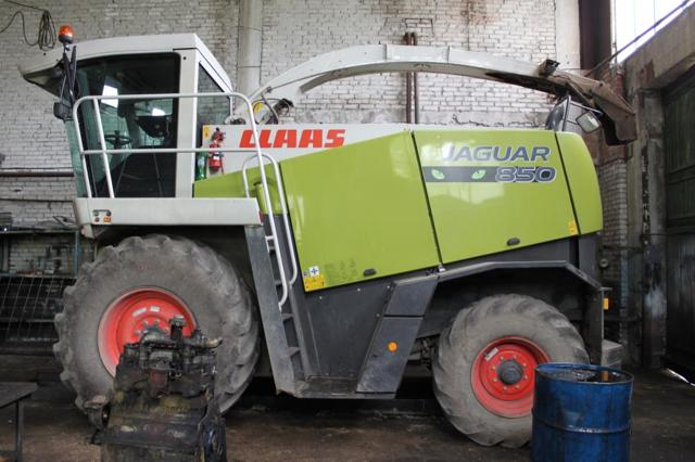 Комбайн ягуар-850 — надежная помощь в процессе заготовки растительных кормов